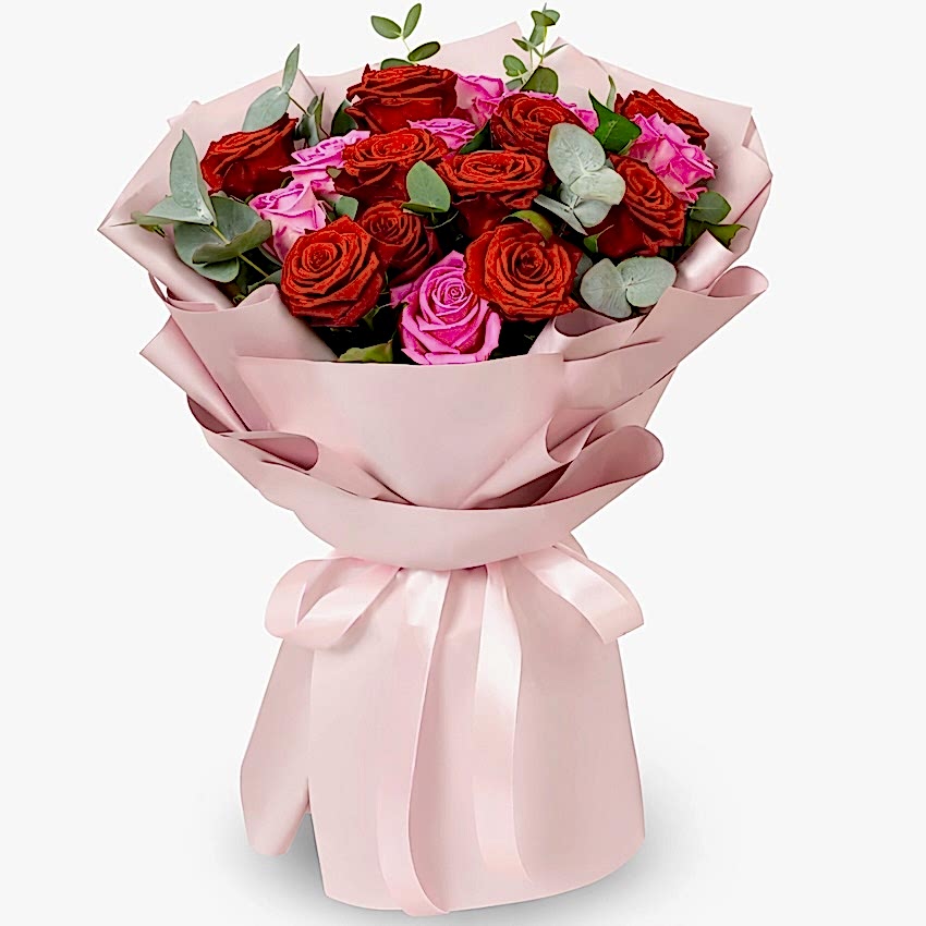 Crimson Blush 19 Roses - Product image