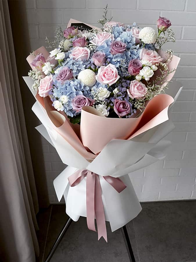 Blue Moon - Congratulations Flowers