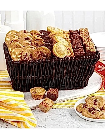 Cookie basket 1.5 kg - Gift & Flowers