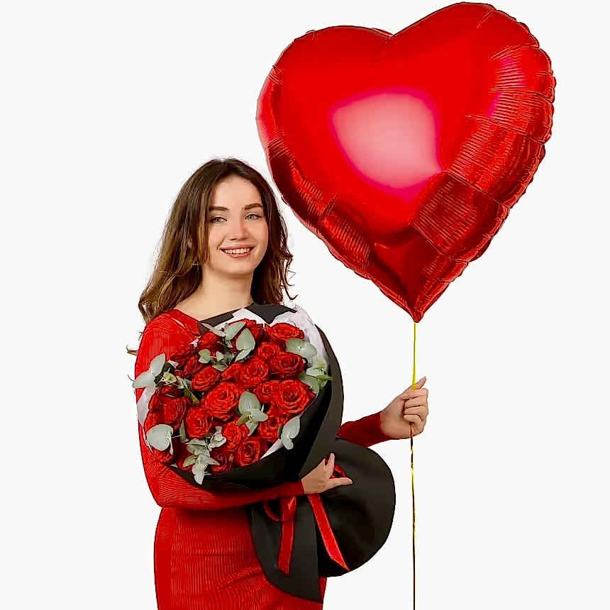 25 Red Roses Bouquet with Heart Balloon - Valentines Day